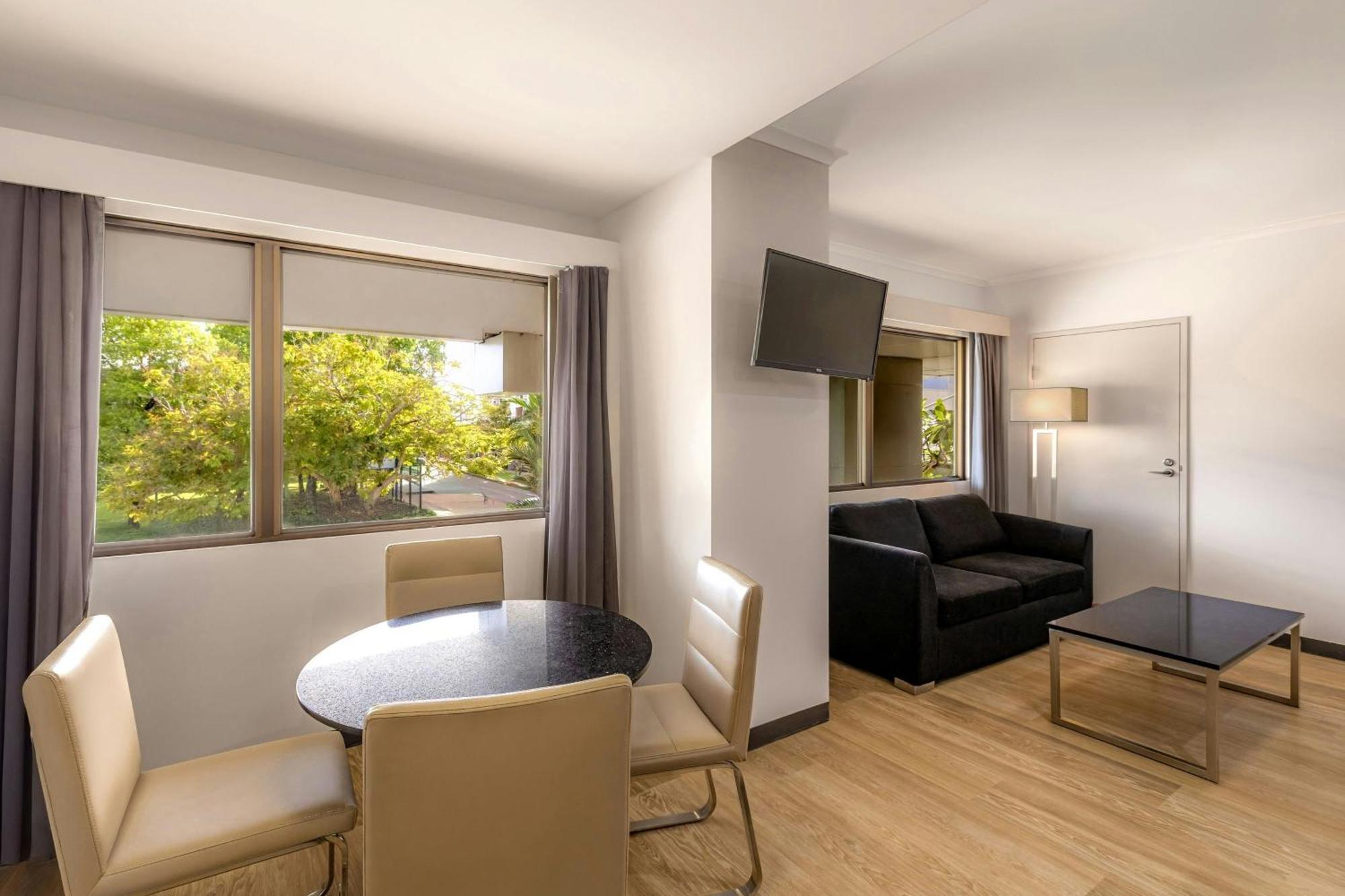 Courtyard By Marriott Darwin Hotel Exterior photo