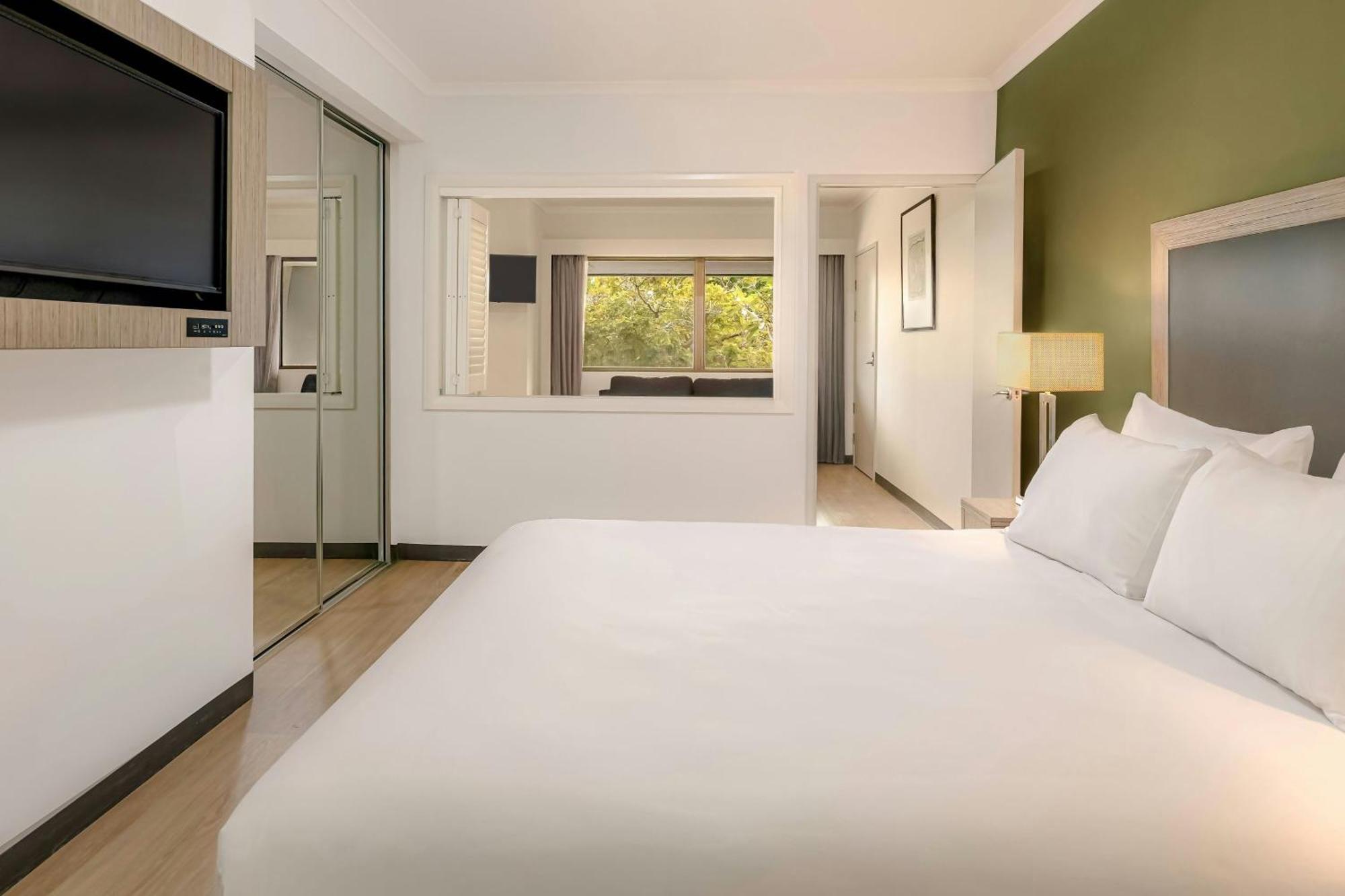 Courtyard By Marriott Darwin Hotel Exterior photo