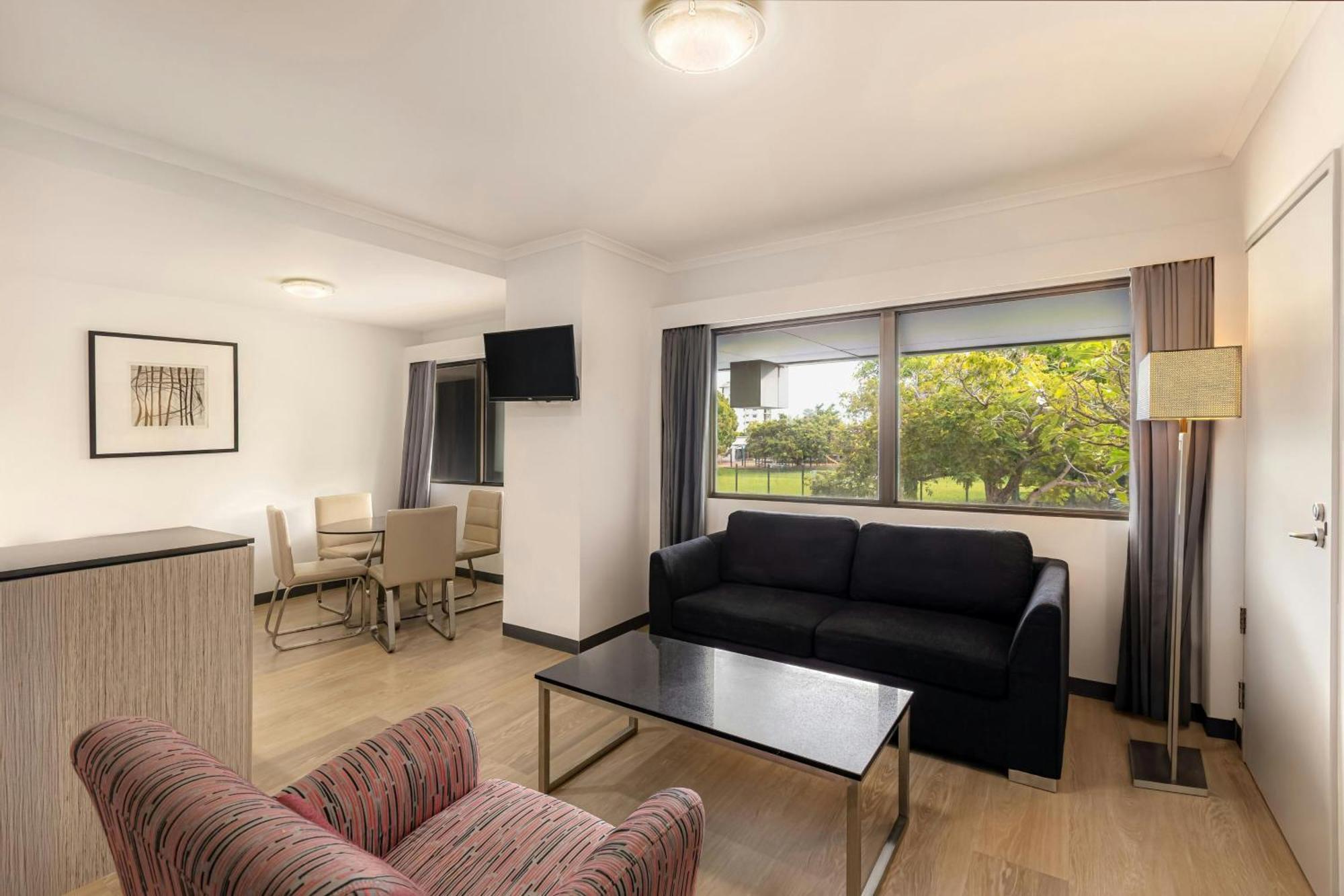 Courtyard By Marriott Darwin Hotel Exterior photo