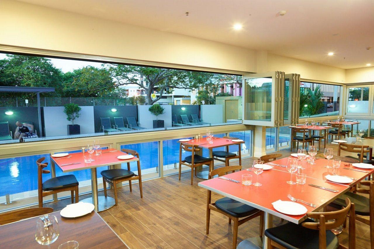 Courtyard By Marriott Darwin Hotel Exterior photo