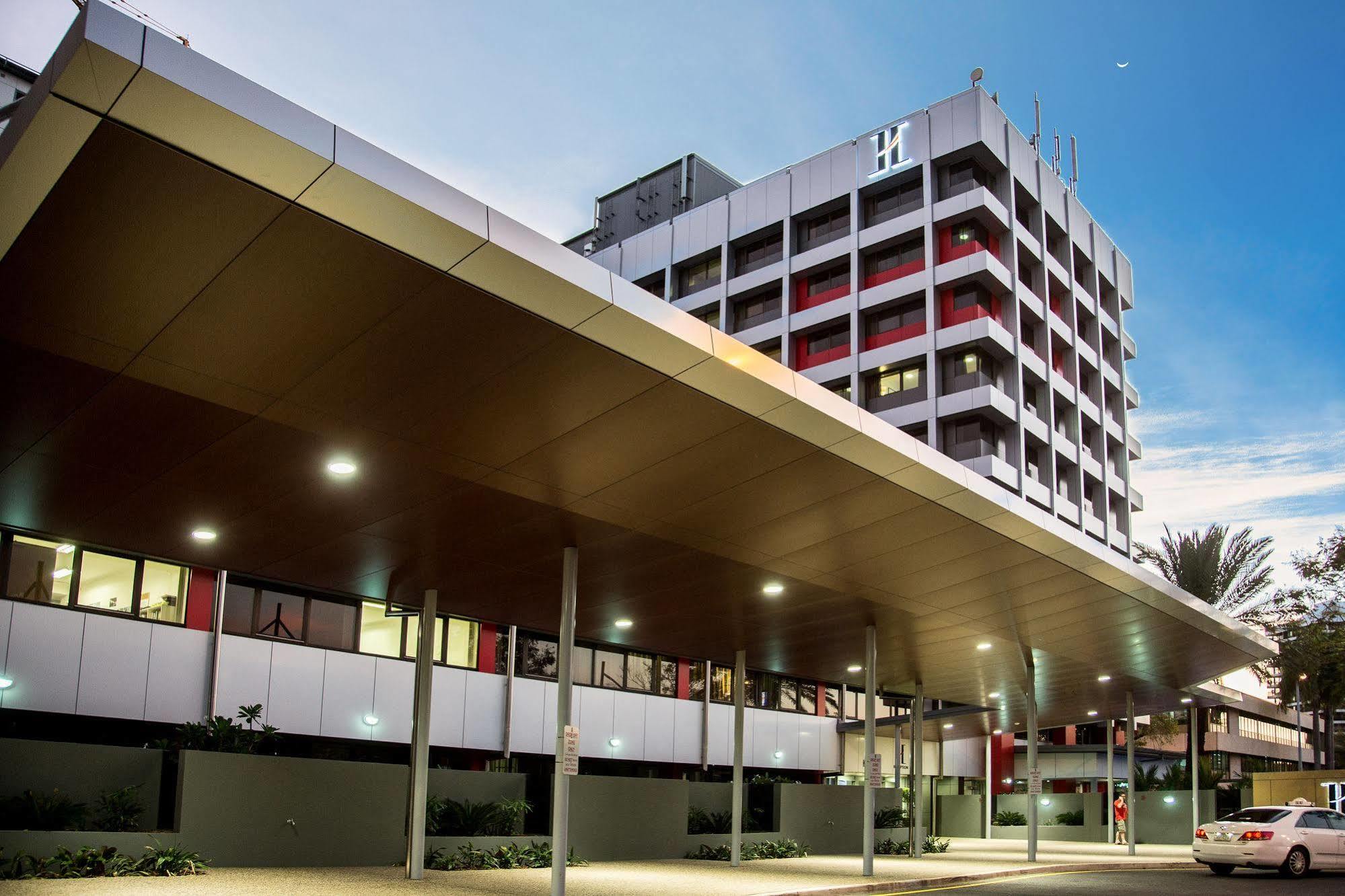Courtyard By Marriott Darwin Hotel Exterior photo