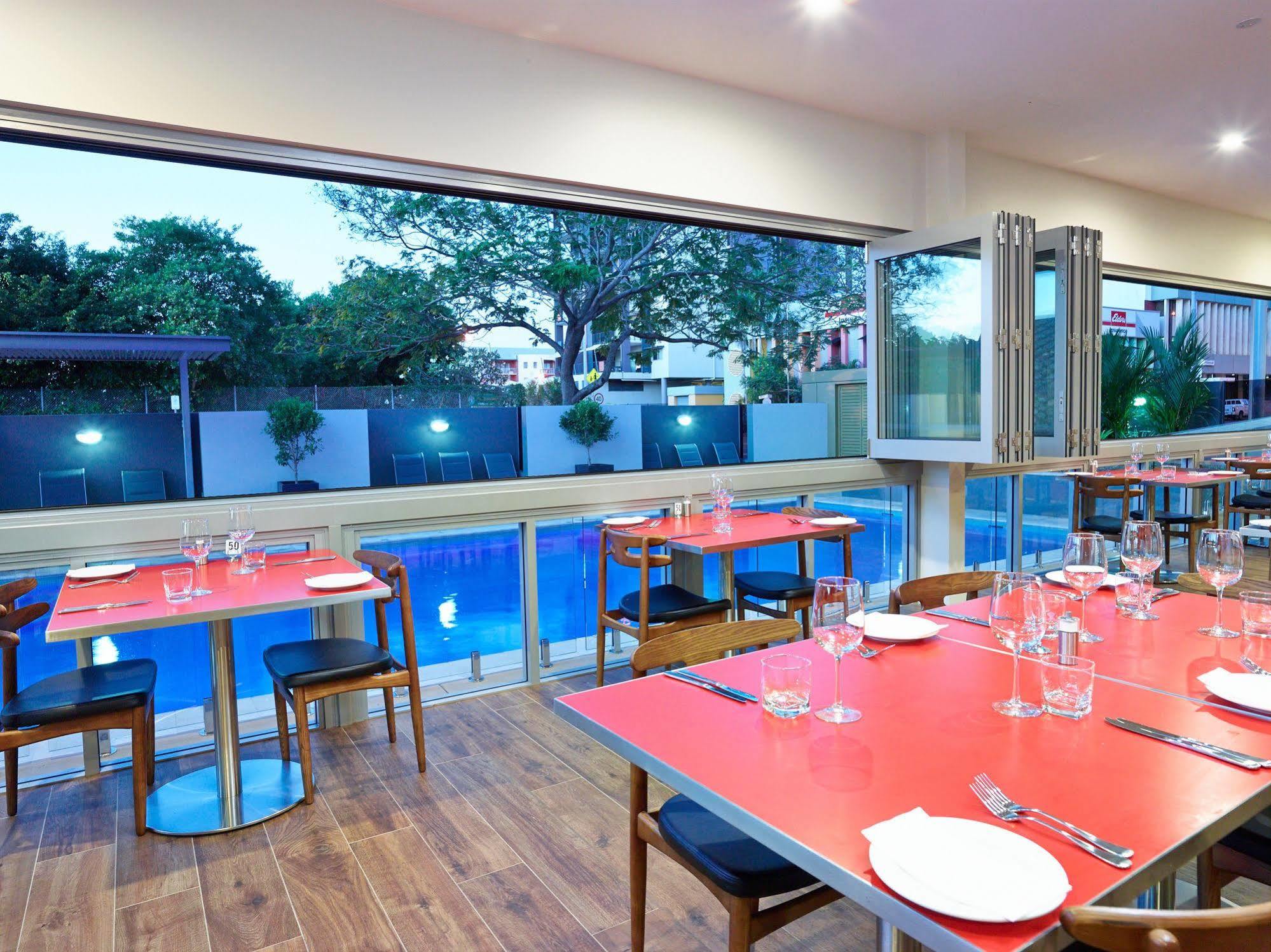 Courtyard By Marriott Darwin Hotel Exterior photo