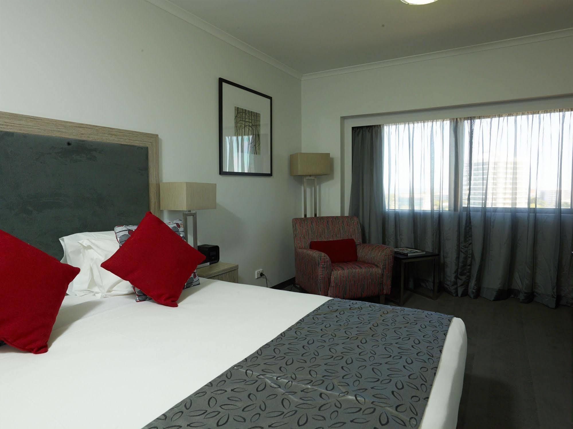 Courtyard By Marriott Darwin Hotel Exterior photo